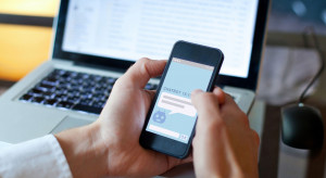 Firma CCC uruchomiła właśnie usługę wirtualnego doradcy wspierającego Dział Obsługi Klienta (fot. Shutterstock, Inc.) CCC stawia na wirtualną obsługe klienta. Pomoże chatbot
