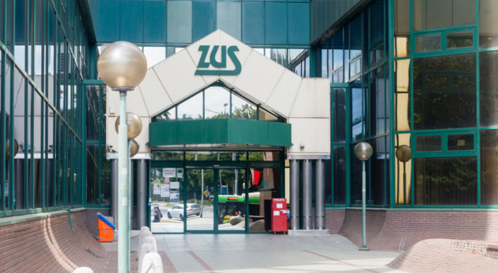 US wypłacił już świadczenia postojowe na kwotę ponad 339 mln złotych (fot. Shutterstock) Wypłacono 340 mln zł w ramach świadczenia postojowego