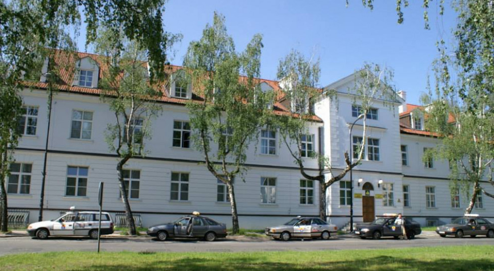 Szpital Miejski Świętej Trójcy w Płocku (fot. mat. Szpitala Miejskiego Św. Trójcy / www.facebook.com) Dwie myjnie-dezynfektory przekazała szpitalowi w Płocku spółka Fortum