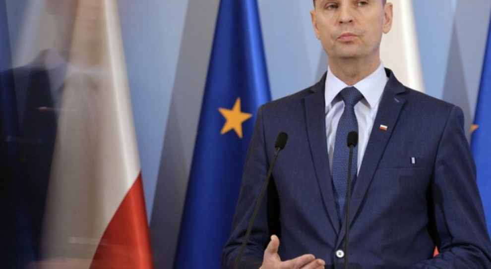 Minister edukacji Dariusz Piontkowski. (Fot. twitter.com/MEN_GOV_PL) Piontkowski: być może nie będzie powrotu do szkół przed wakacjami