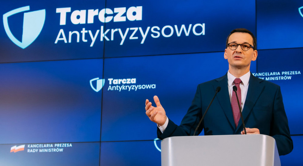 Premier Mateusz Morawiecki podkreślił pozytywne opinie na temat programu wsparcia polskiego rządu. fot. KPRM Nikt, tak jak Polska, nie dba w kryzysie o miejsca pracy