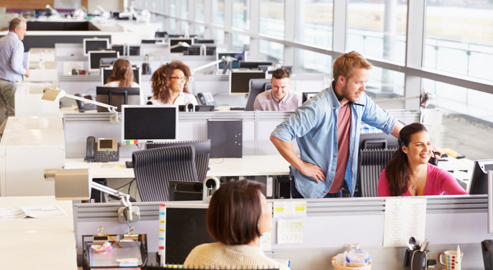 Ponad 10 proc. firm z sektora BPO/SCC zadeklarowała, że spodziewa się nowych zleceń (Fot. Shutterstock) Mimo kryzysu ta branża spodziewa się rozwoju. Co dziesiąta firma oczekuje nowych zleceń
