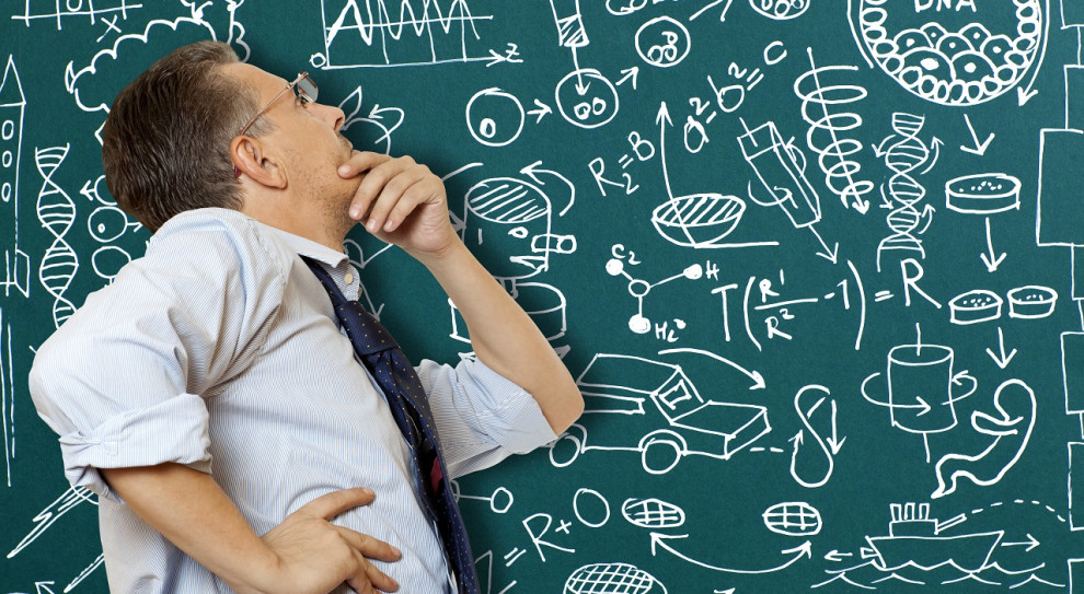 Zgodnie z obecnym harmonogramem egzamin ósmoklasisty będzie przeprowadzony 16-18 czerwca, a matury od 8 do 29 czerwca. (Fot. Fotolia) Sejm wykreślił z tzw. tarczy antykryzysowej artykuł dotyczący urlopu nauczycieli