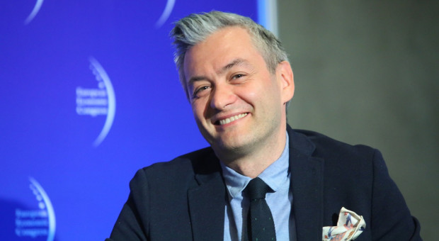 Kandydat Lewicy na prezydenta Robert Biedroń. (Fot. PTWP/ElizaMadej) Lewica w Święto Pracy zapowiedziała projekt ustawy - pakiet pracowniczy