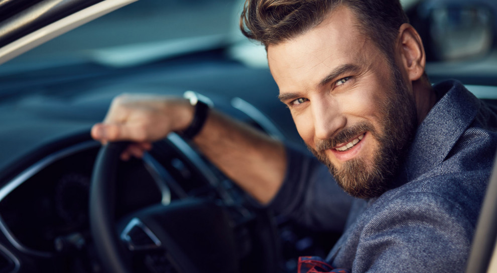 Kierowcy kursują wzdłuż tras linii autobusowych (fot. shutterstock) Miejskie firmy transportowe w USA zlecają przewozy Uberowi