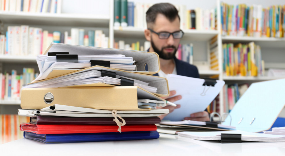 18 proc. widzi pilną potrzebę wdrożenia elastycznego czasu pracy i kont czasu pracy. (Fot. Shutterstock) Firmy korzystają z tarczy antykryzysowej i oczekują zmian w prawie pracy