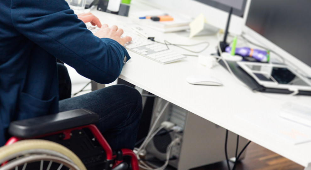 Osoby z niepełnosprawnościami, które chcą być aktywne zawodowo coraz częściej znajdują zatrudnienie fot. shutterstock