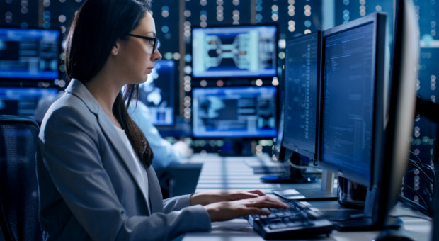 Fot. shutterstock Rusza akcja ITwKoronie. Pokaże, jak pracodawcy IT radzą sobie w okresie pandemii