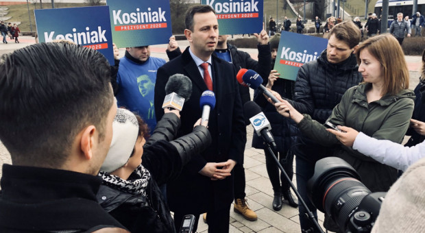 Kandydat na prezydenta ma w swoim programie stypendium dla studentów (fot. TT/KosiniakKamysz) Kosiniak-Kamysz proponuje tysiąc zł stypendium prezydenckiego i zwolnienie z ZUS na kolejne 3 miesiące