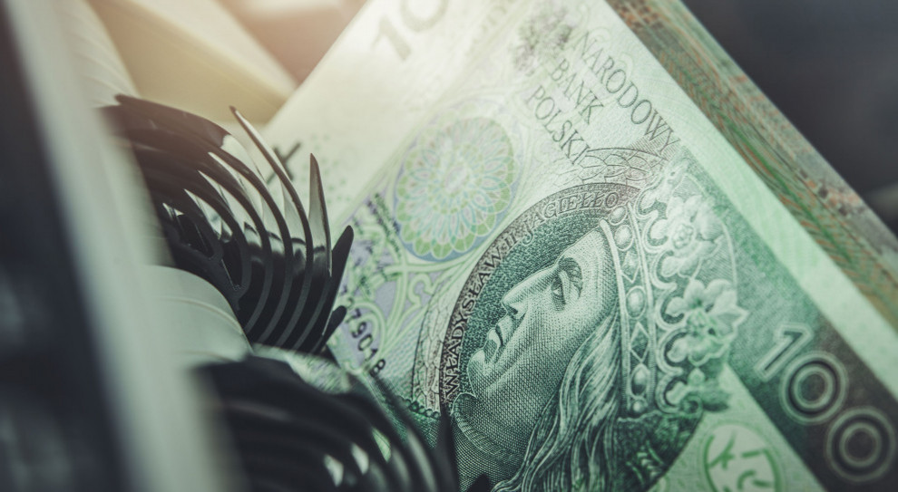 Wnioski na dotacje będzie można składać od 15 czerwca do 31 lipca 2020 roku (fot. shutterstock) Fundusze unijne na wsparcie działalności firm