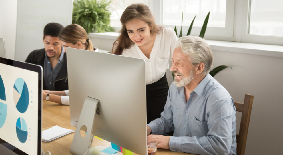 W 2018 roku biernych zawodowo było 86 proc. seniorów. (Fot. Shutterstock) Seniorzy do pracy! Organizacje pracodawców i związki zawodowe podpisały porozumienie