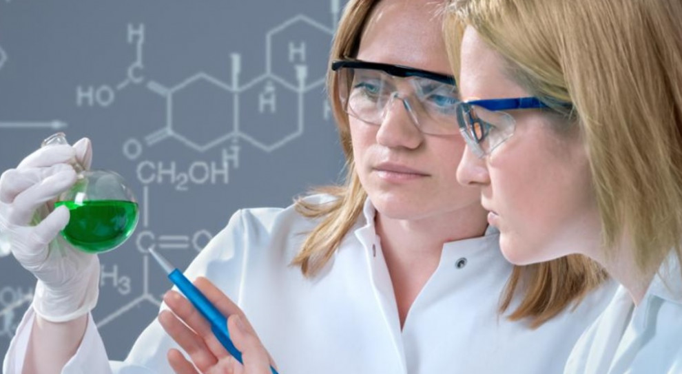 Stypendium otrzyma 200 doktorów, doktoratów lub nauczycieli akademickich o statusie młodego naukowca (fot. gov.pl) 200 młodych naukowców otrzyma stypendia ministra