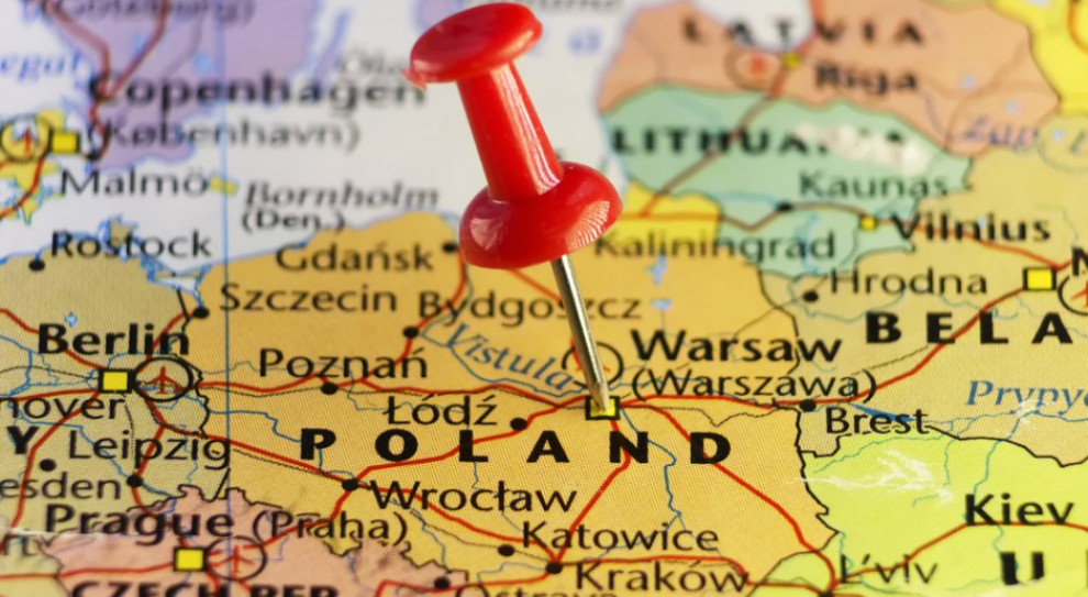 W UE w 2019 roku 22 proc. pracowników urodzonych poza wspólnotą była zatrudniona na podstawie umowy na czas określony. (fot. shutterstock) Polska numerem jeden w zatrudnianiu cudzoziemców na umowach tymczasowych