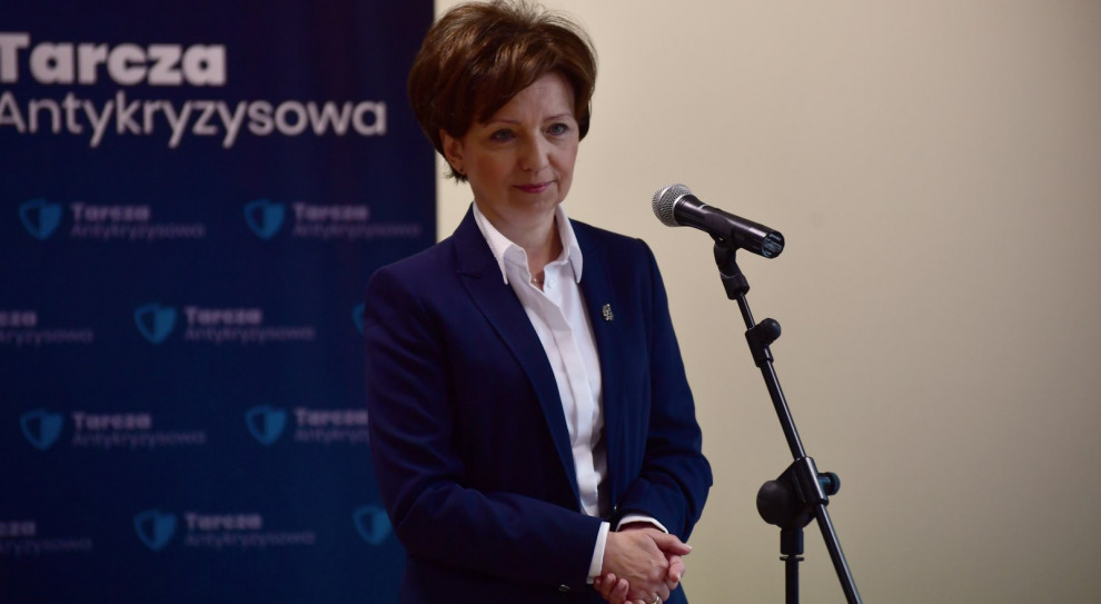 Marlena Maląg (fot. twitter.com/MarlenaMalag) Maląg: Przekazano 100 mld zł na tarczę antykryzysową