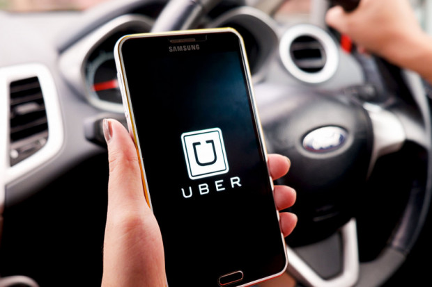 Uber udostępnia dane kierowców i pasażerów, żeby śledzić zakażenia COVID-19