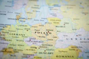 Cudzoziemcy w Polsce. Rośnie liczba osób z zezwoleniami na pobyt
