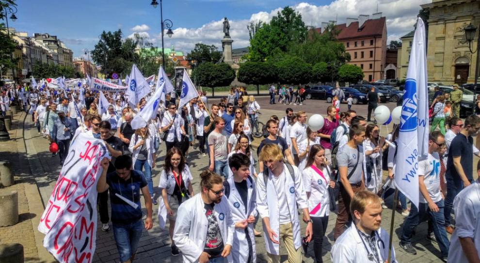 Truizmem jest stwierdzenie, że ochrona zdrowia w Polsce nie jest zorganizowana idealnie i nie działa jak należy. Fot. archiwum Rynek Zdrowia Szykuje się protest środowisk medycznych. Jest ważny powód