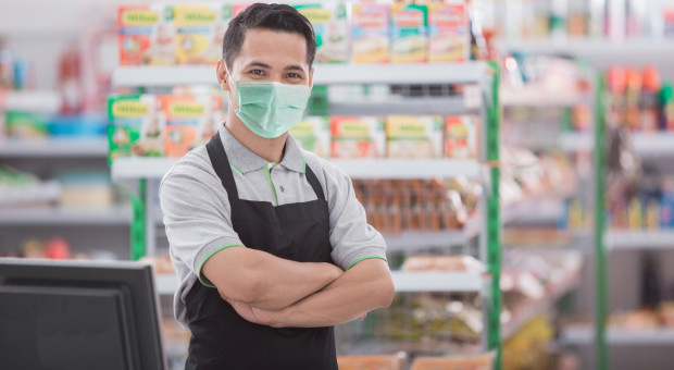 Do tej pory wykonano w Polsce 188 tys. 956 szczepień przeciw COVID-19. (Fot. Shutterstock) Apel POHiD o zaszczepienie pracowników handlu w pierwszym etapie