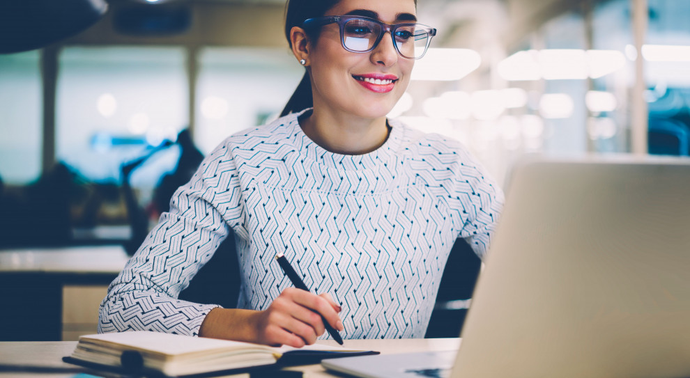 Sąd przygotował rekomendacje dotyczące przeprowadzenia rozpraw w formie wideokonferencji oraz instrukcję dla uczestników postępowań online (fot.shutterstock) Arbitrażowe postępowania online równie popularne, co tradycyjne posiedzenia