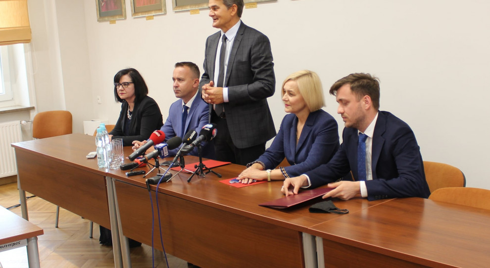 UJK otrzyma 20 mln zł na rozbudowę Wydziału Prawa i Nauk Społecznych. (fot. Facebook/UJK) Uniwersytet Jana Kochanowskiego ze wsparciem z resortu nauki. Dostanie 20 mln zł