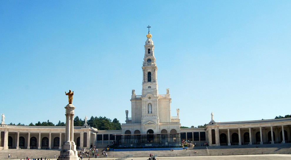Zwolnienia mają objąć co najmniej 50 z 300 pracowników tego miejsca kultu maryjnego. (fot. Gianni Crestani z Pixabay) Zwolnienia w sanktuarium w Fatimie. Wszystko przez spadek datków
