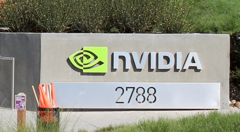Nvidia planuje zwiększyć zastosowanie swoich platform obliczeniowych dla sztucznej inteligencji (fot. wikipedia.org/Coolcaesar) Nvidia wykupi brytyjską firmę Arm