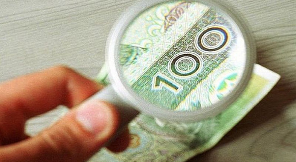 fot.arch. Idą cięcia zarobków w aparacie skarbowym