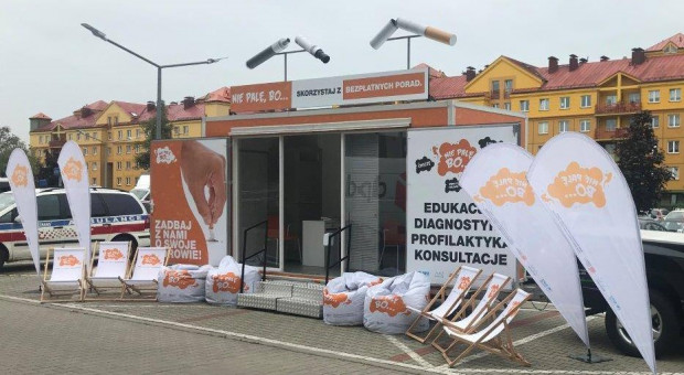 Przebadano 1077 pracowników i przeprowadzono 505 konsultacji. (Fot. materiały prasowe) "Nie palę, bo...". Już ponad 1000 pracowników przeszło badania