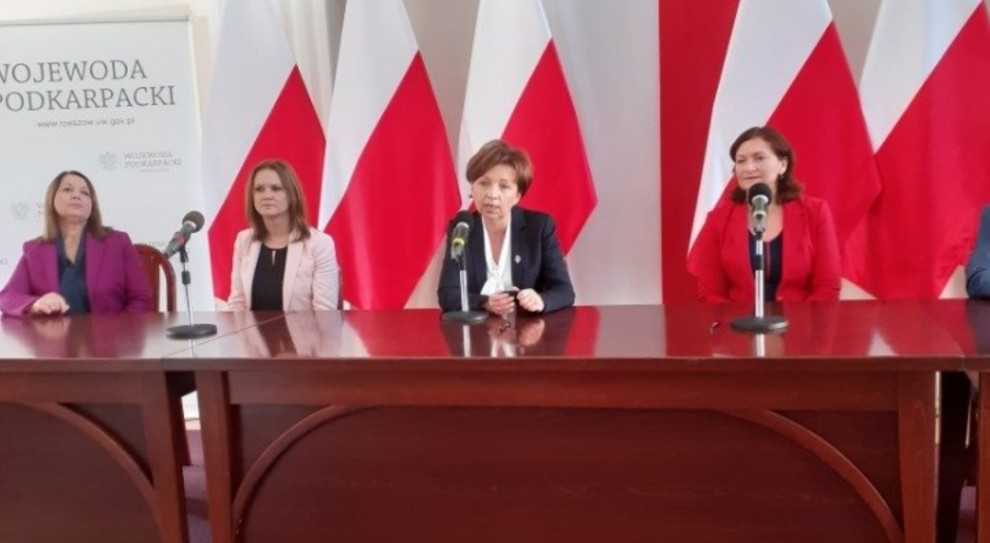 Do tej pory udało się uratować ponad 6 mln miejsc pracy, na te działania przeznaczono ponad 137 mld zł - powiedziała Marlena Maląg (fot. twitter.com/MRPiPS_GOV_PL) Maląg: Udało się uratować ponad 6 mln miejsc pracy