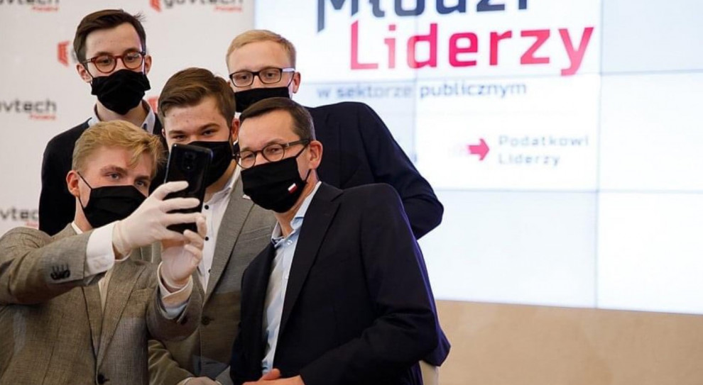 We wtorek premier Mateusz Morawiecki zapowiedział podczas Gali Liderów Innowacji GovTech Polska wprowadzenie zerowego podatku PIT dla osób do 26. roku życia na stażach i praktykach. Fot. Twitter Premier: państwo, które chce być nowoczesne musi zaufać młodym