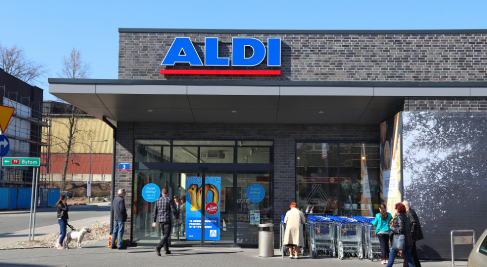 Aldi w Polsce zatrudnia prawie 3 tys. pracowników. (Fot. Shutterstock) Aldi zwiększa zatrudnienie. W Polsce zatrudnia blisko 3 tys. osób