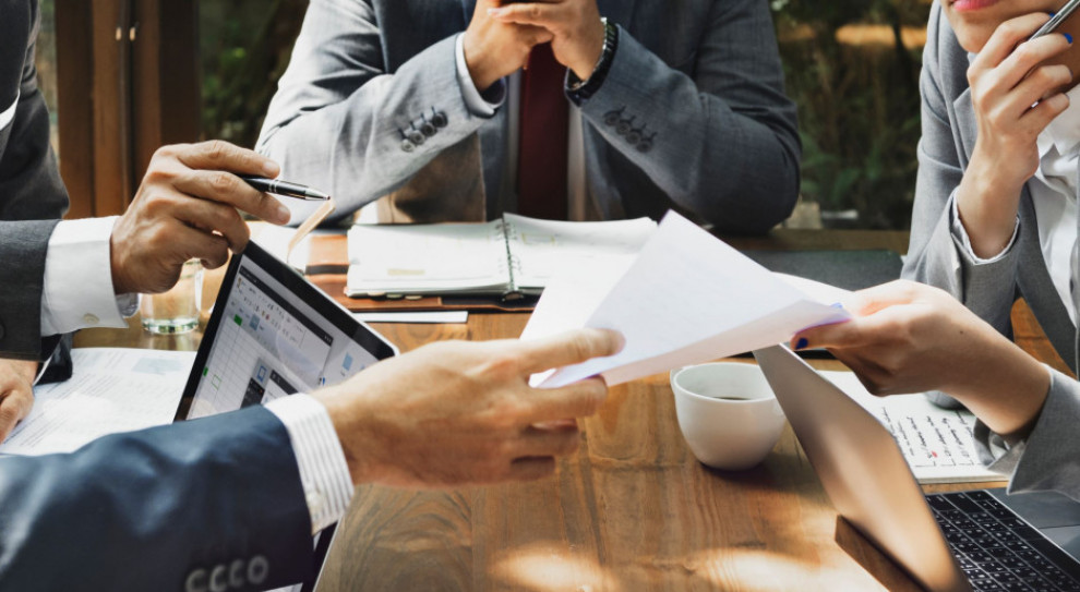 WRP we wrześniu zmalał o niespełna 2 punkty. (fot.shutterstock) Czarne scenariusze dla rynku pracy nie sprawdzą się? Mamy wyliczenia
