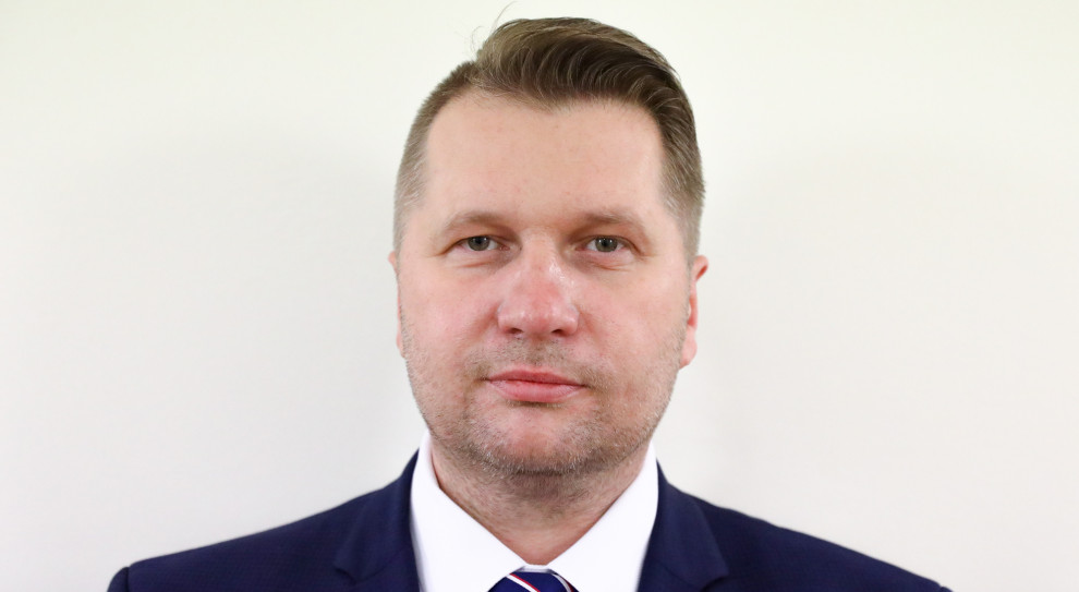 Przemysław Czarnek (fot. twitter.com/PremierRP) Wykładowca UW złożył pozew przeciwko Przemysławowi Czarnkowi
