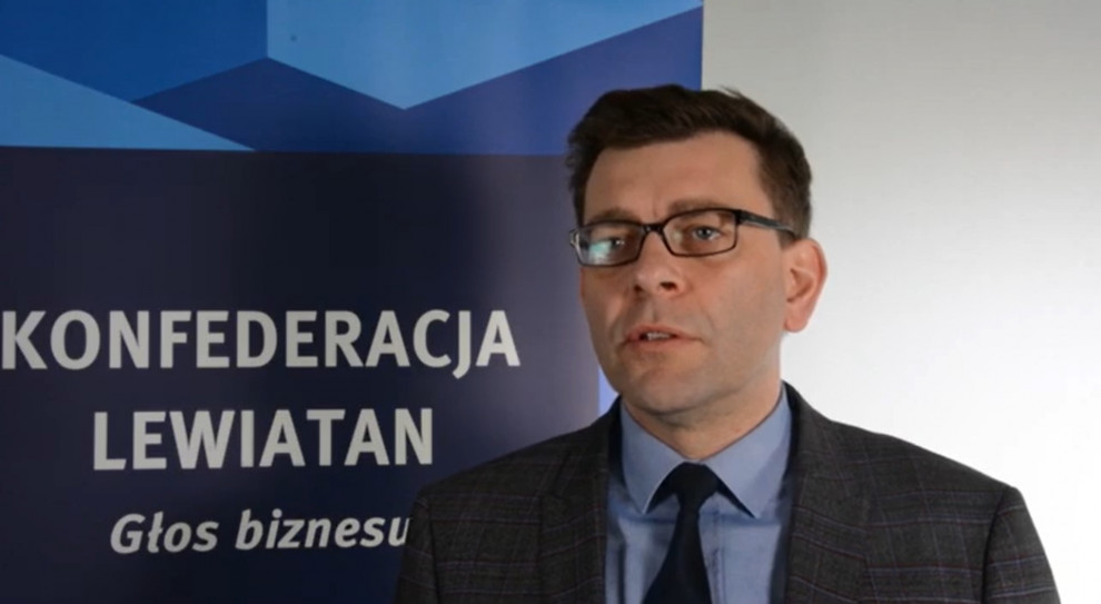 Zdajemy sobie sprawę, że rozdawnictwo pieniędzy się skończyło, ale oczekiwaliśmy mocniejszego wsparcia firm - mówi Grzegorz Baczewski, dyrektor generalny Konfederacji Lewiatan (Fot. konfederacjalewiatan.pl) Będzie pomoc dla zagrożonych branż. Lewiatan: szkoda, że tak późno