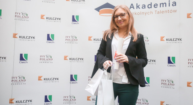 Liliana Jęziorska rozpoczęła właśnie studia na prestiżowym uniwersytecie w Southampton. (Fot. materiały prasowe) Sebastian Kulczyk i Grupa Ciech wspierają młodych. Maturzystka dostała się na prestiżowe studia