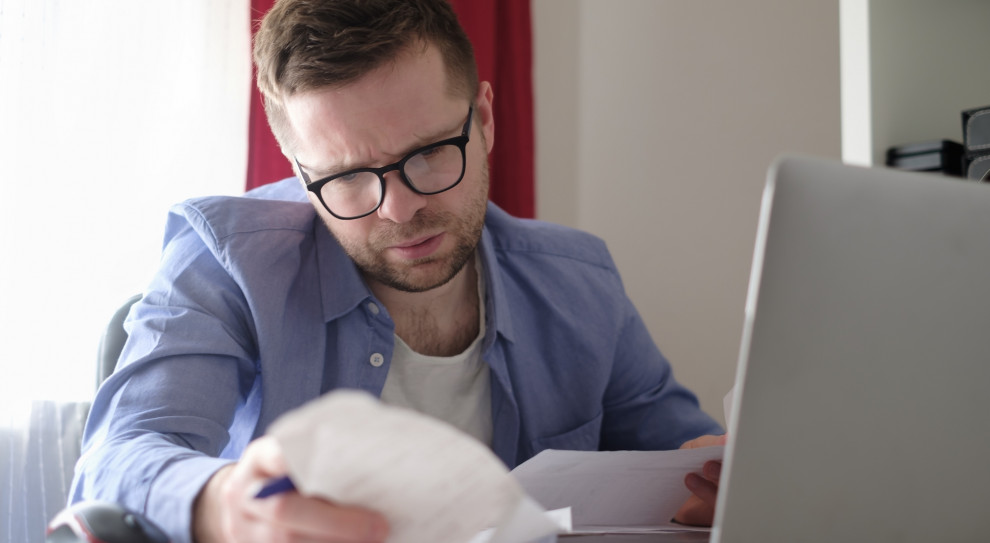Oprócz zmiany nastawienia przedsiębiorców, pandemia wymusiła też zmiany w prawie (fot. Shutterstock.com) Ponad połowa MŚP jest gotowa do przejścia na pracę zdalną