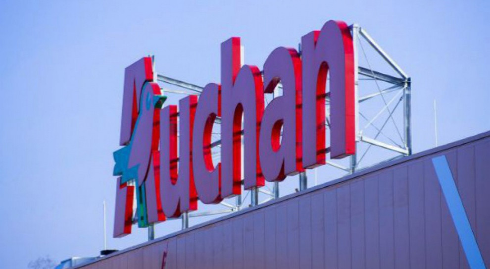 Pracownikom pracującym w sklepach i Auchan Direct przekazane zostaną noworoczne bony zakupowe o wartości 500 złotych (Fot. PTWP) Auchan przyznaje specjalne nagrody. Ich wartość przekroczy 1 tys. zł na pracownika