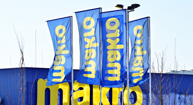 Makro uruchomiło program wsparcia psychologicznego dla wszystkich pracowników w formie indywidualnych, anonimowych konsultacji telefonicznych. (Fot. Shutterstock) Szkolenia online, pomoc psychologa, premie. Tak Makro wspiera pracowników w czasie pandemii