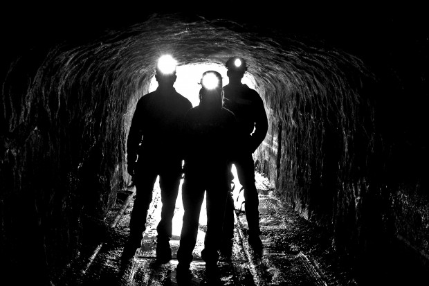 Liczba górników z koronawirusem spadła o prawie 30 proc.