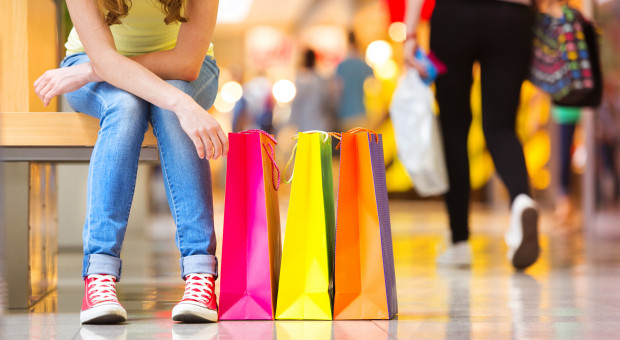 Dodatkowa handlowa niedziela w grudniu to najlepsze rozwiązanie dla konsumentów (fot. shutterstock) POHiD: Sklepy są przygotowane na otwarcie 6 grudnia