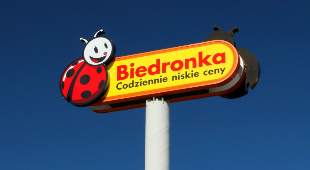 Kryzys związany z pandemią udowodnił wagę pracy, którą wykonujemy jako zespół Biedronki - mówi dyrektor generalny sieci. (Fot. Shutterstock) Biedronka, Auchan, Netto. Sieci szykują dodatkowe nagrody dla pracowników