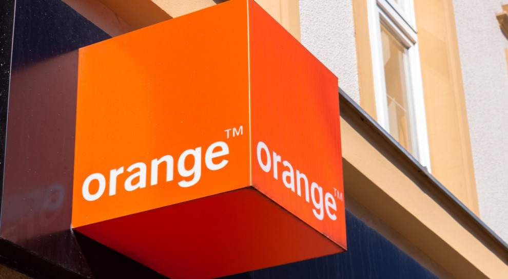 Redukcja zatrudnienia w Orange Polska została przesunięta na 2021 r. (Fot. Shutterstock) Orange zmienia plany. W 2021 r. z firmą pożegna się 920 pracowników