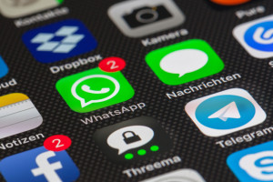 Władze antymonopolowe wszczynają postępowanie dotyczące WhatsAppa i Facebooka