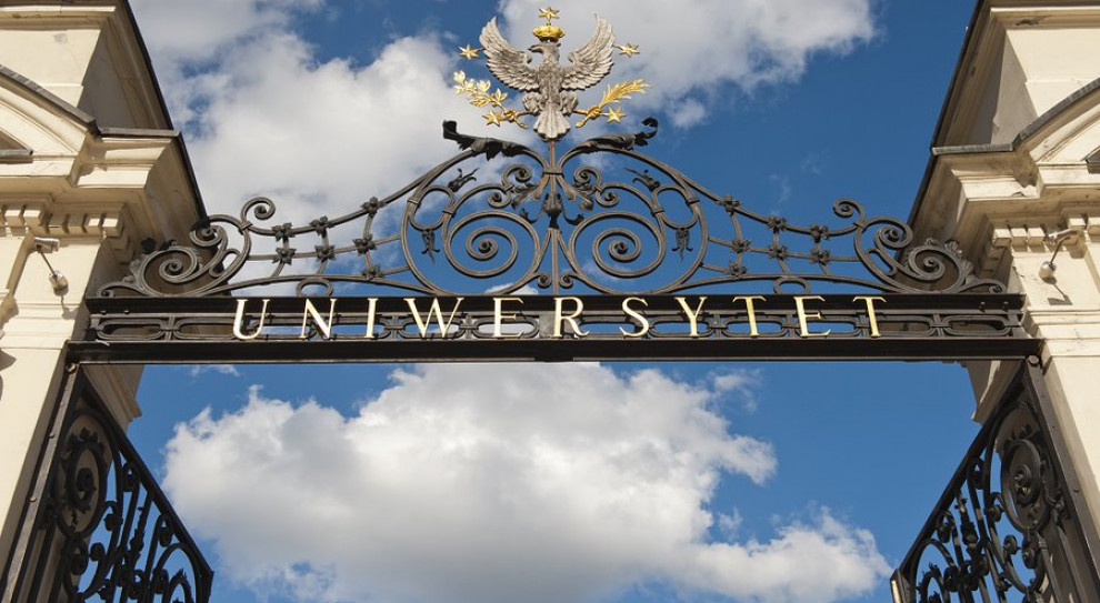 Zajęcia w semestrze letnim będą prowadzone online (fot. uw.edu.pl) Uniwersytet Warszawski: Zajęcia na studiach w semestrze letnim w trybie zdalnym