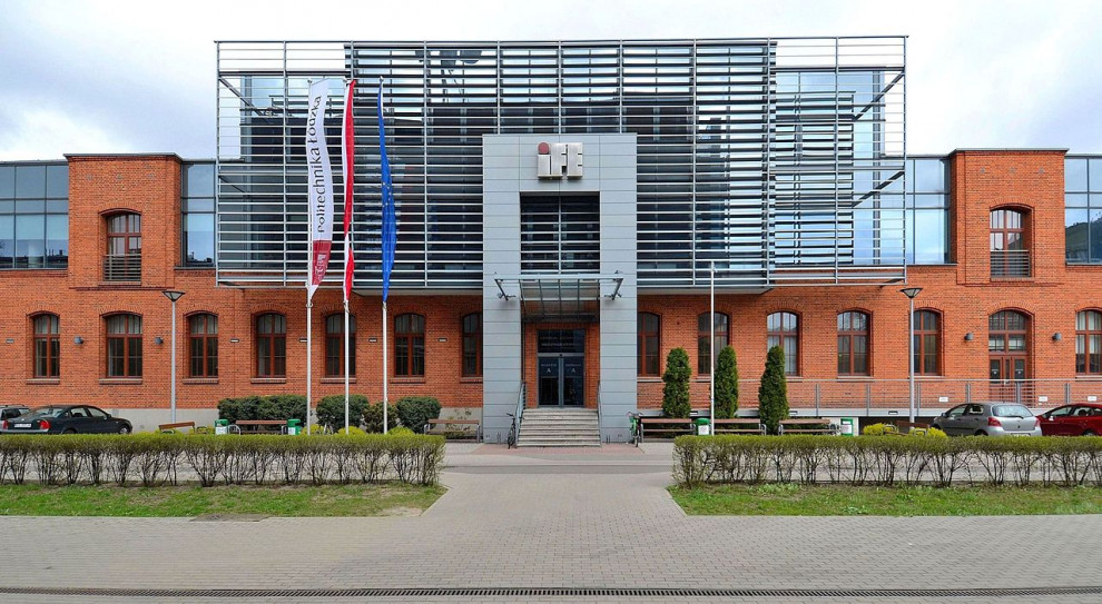 Politechnika Łódzka (Fot.: commons.wikimedia.org/Adrian Grycuk) Nanotechnologia i biogospodarka zrównoważona nowymi kierunkami na politechnice
