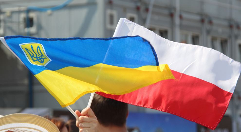 Rząd Ukrainy stawia przed sobą ważne zadanie, jakim jest dorównanie do 2030 roku do średnich wynagrodzeń sąsiadów z Polski i Słowacji (fot. shutterstock) Średnia płaca na Ukrainie dorówna polskiej za... 30-40 lat
