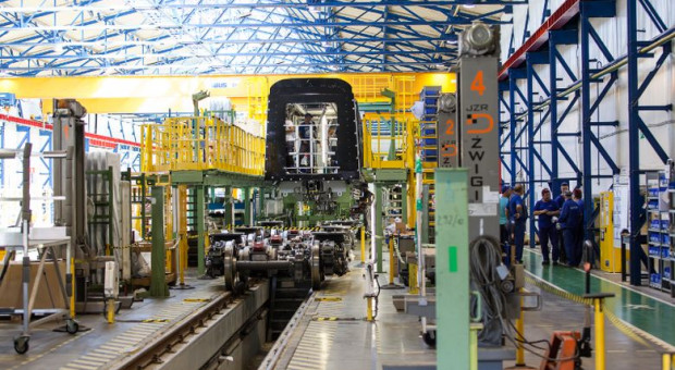 O 210 zł brutto wzrosną wynagrodzenia w spółce Alstom Konstal w Chorzowie oraz w Centrum Serwisowym Pendolino w Olszynce Grochowskiej Podwyżki w Alstomie i Centrum Serwisowym Pendolino