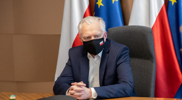 Jarosław Gowin (fot. twitter.com/MRPiT_GOV_PL) Gowin: Chcemy odmrażać gospodarkę, ale niezbędna jest społeczna odpowiedzialność