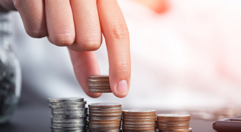 Zaznaczono, że pieniądze przekazane z OFE do IKE, w przeciwieństwie do tych w ZUS, będą podlegały dziedziczeniu (fot. shutterstock) Projekt ustawy ws. OFE przyjęty przez SKRM