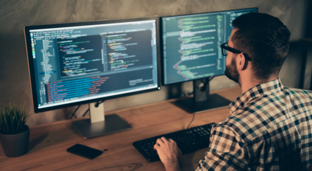 Obecna strategia na lata 2021-2023 zakłada zwiększanie zatrudnienie w Polsce. (Fot. Shutterstock) Sigma IT zmienia się w Nexer i zwiększa zatrudnienie